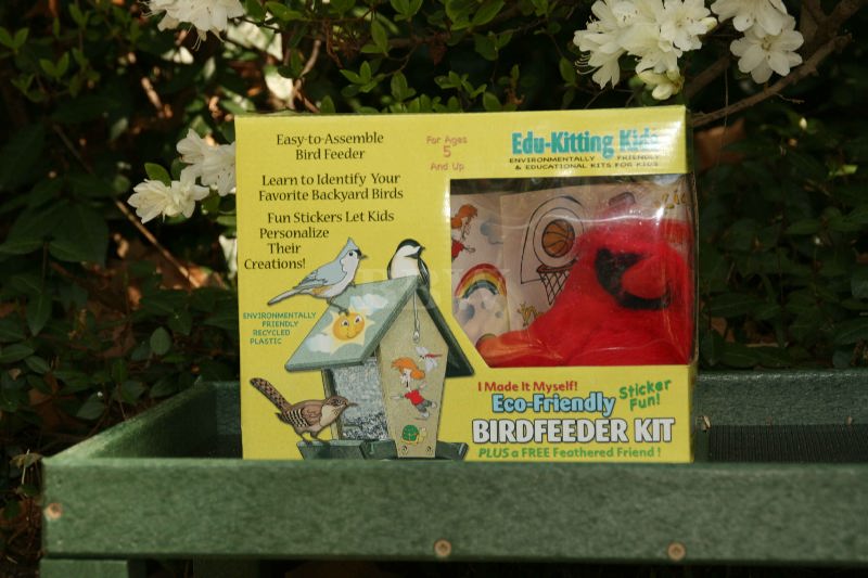 Songbird Essentials Recycled Plastic Bird Feeder Kit