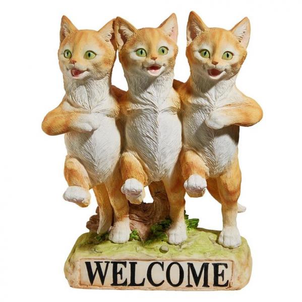 Chorus Line Of Cats Welcome Statue