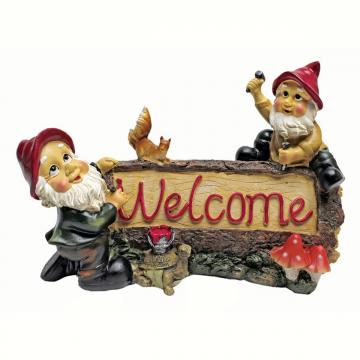 Greeting Gnomes Welcome Statue